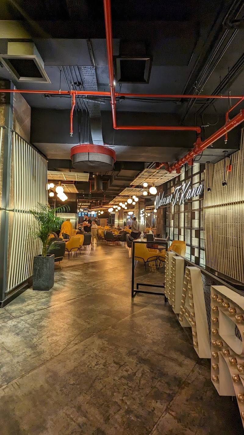 First Avenue Mall - Motor City